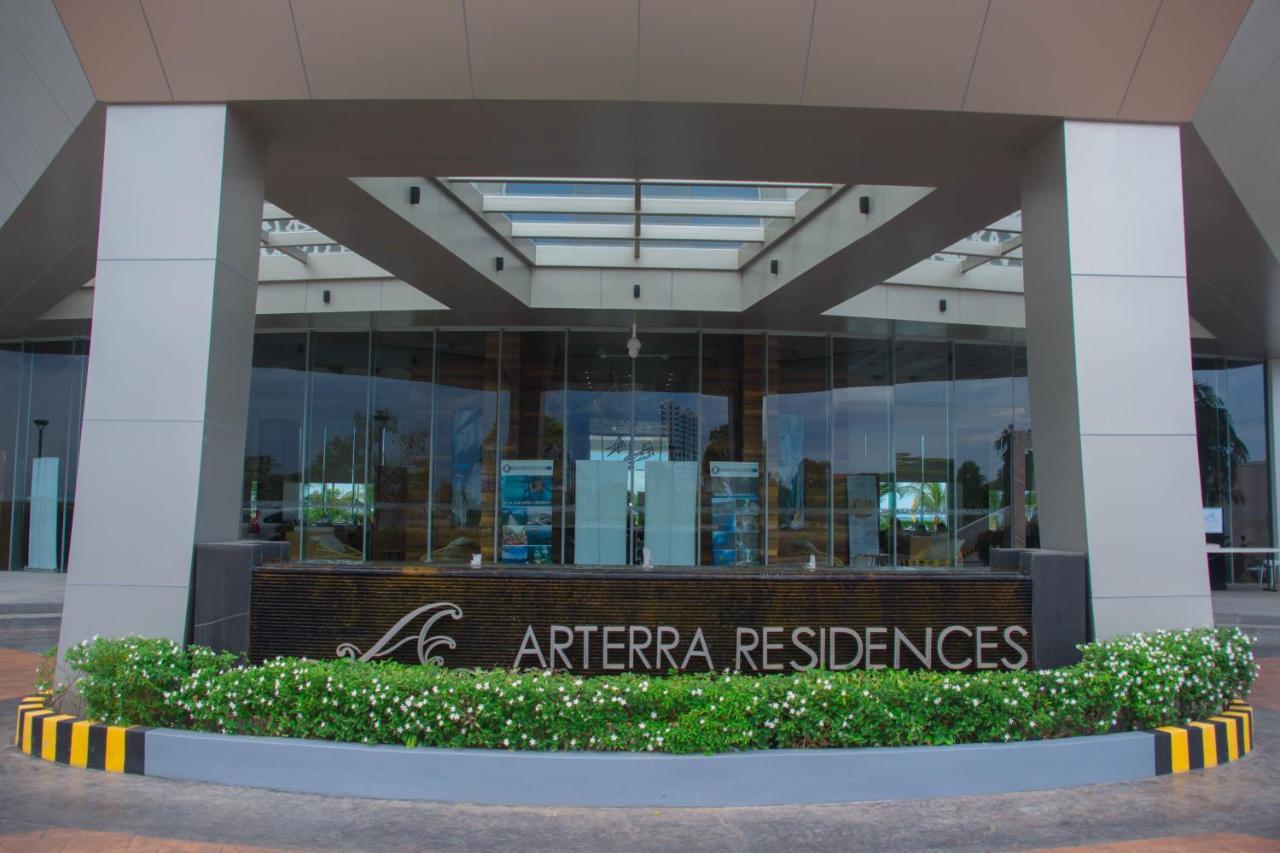 Vila Oceanfront At Arterra, Fast Wifi, Nflix, Kitchen - H Or L Lapu-Lapu City Exteriér fotografie
