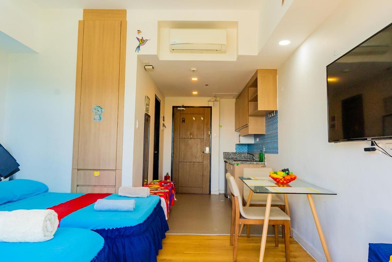 Vila Oceanfront At Arterra, Fast Wifi, Nflix, Kitchen - H Or L Lapu-Lapu City Exteriér fotografie